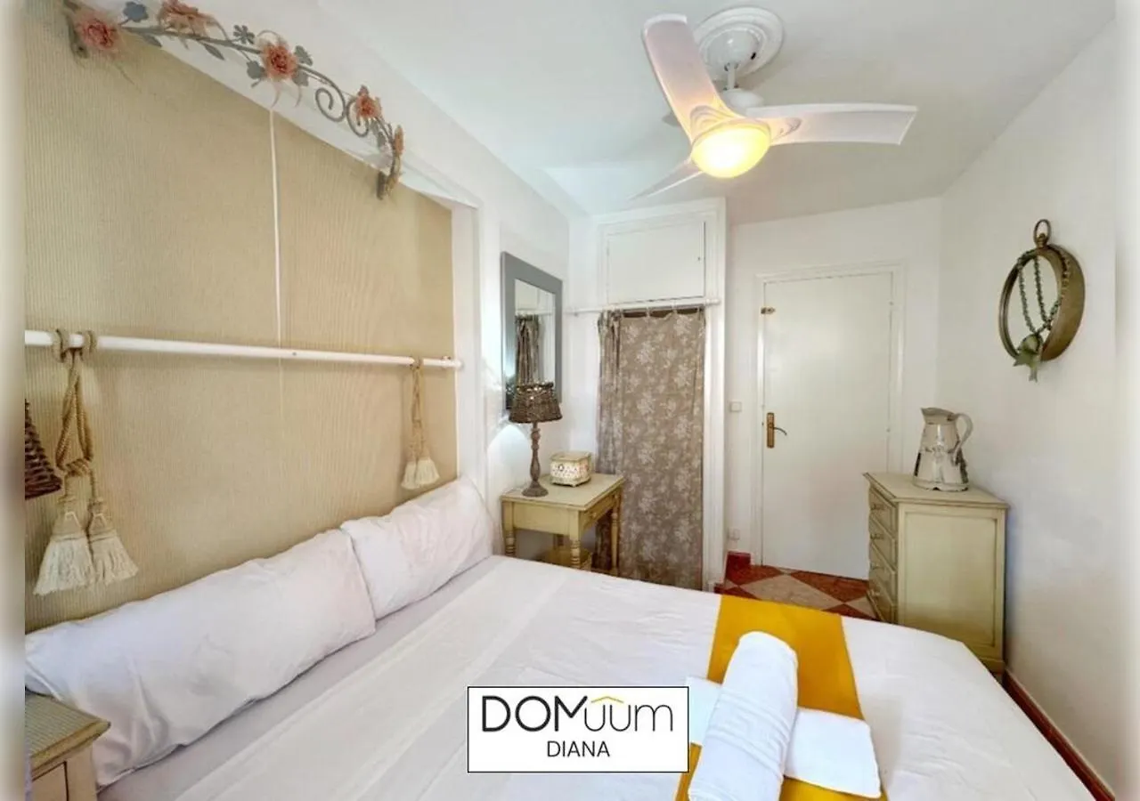 סאלו Domuum Holidays - Diana Family Home 0*,  ספרד