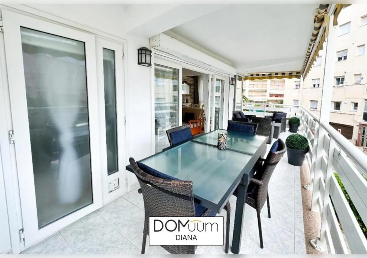 סאלו Domuum Holidays - Diana Family Home דירה