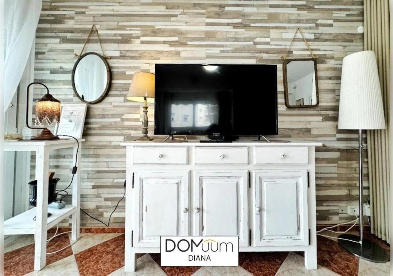 Domuum Holidays - Diana Family Home Salou 0*,  Spain